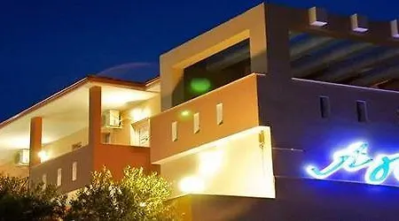 Lejlighedshotel Agrili & Elia Nikitis