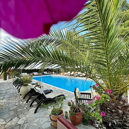 Aparthotel Agrili & Elia Nikitis