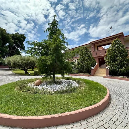 Aparthotel Agrili &
