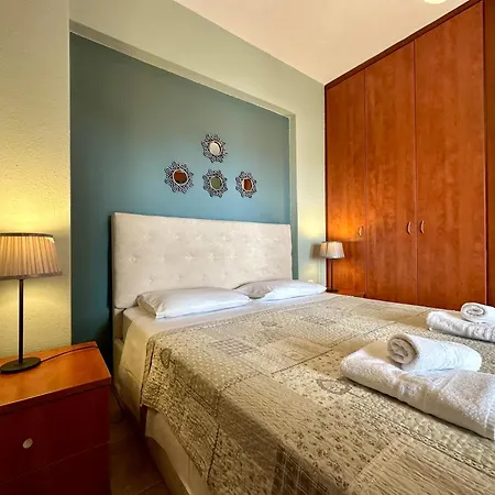 Agrili & Aparthotel 3*