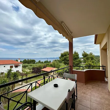 Agrili & Aparthotel Elia Nikitis