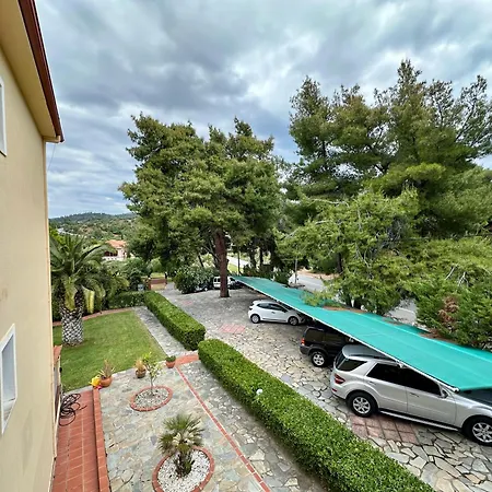 Agrili Apartments & Rooms