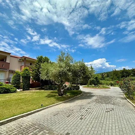 Agrili Apartments & Rooms Aparthotel