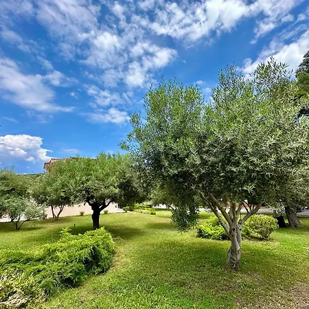 Agrili Apartments & Rooms 3*