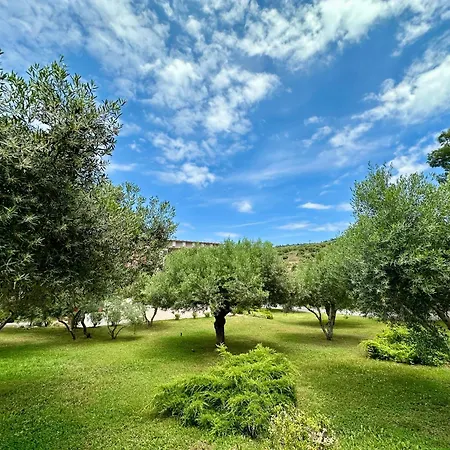 Aparthotel Agrili Apartments & Rooms Elia Nikitis