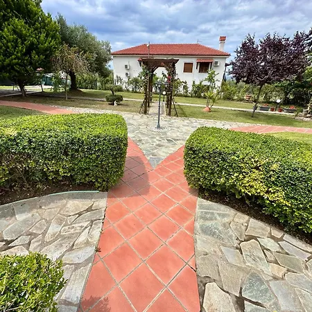 Agrili Apartments & Rooms Aparthotel