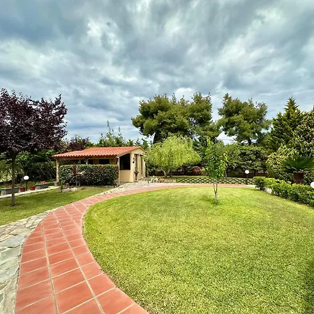 Agrili Apartments & Rooms 3*