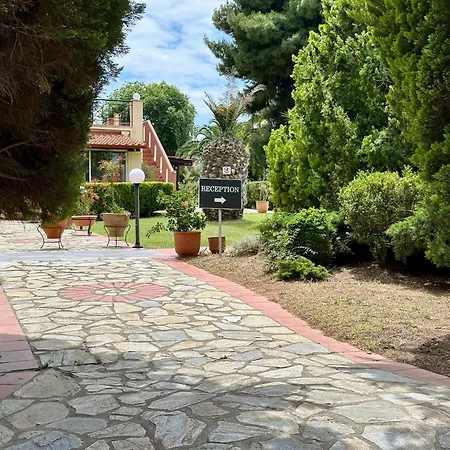 Agrili Apartments & Rooms 3* Elia Nikitis
