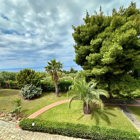 Agrili Apartments & Rooms Aparthotel 3*