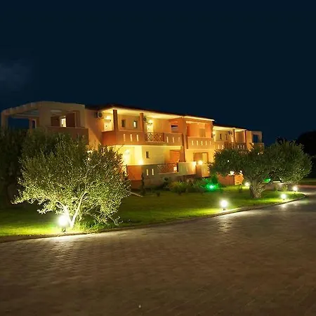 Aparthotel Agrili & 4*
