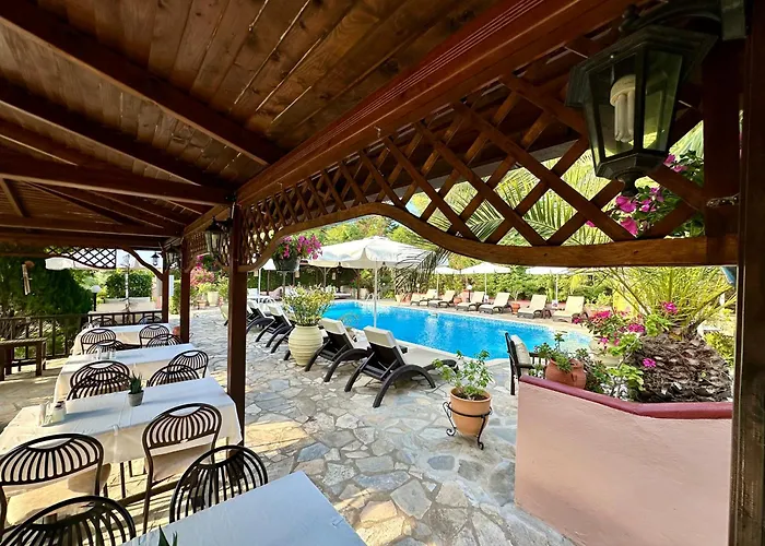 Agrili & Apart Otel Elia Nikitis