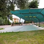 Hotel apartamentowy Agrili & Elia Nikitis