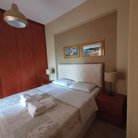 Agrili Apartments & Rooms Aparthotel