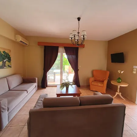 Aparthotel Agrili Apartments & Rooms Elia Nikitis