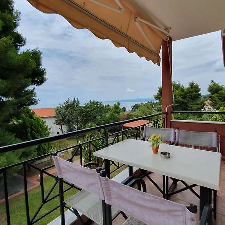 Agrili Apartments & Rooms Elia Nikitis